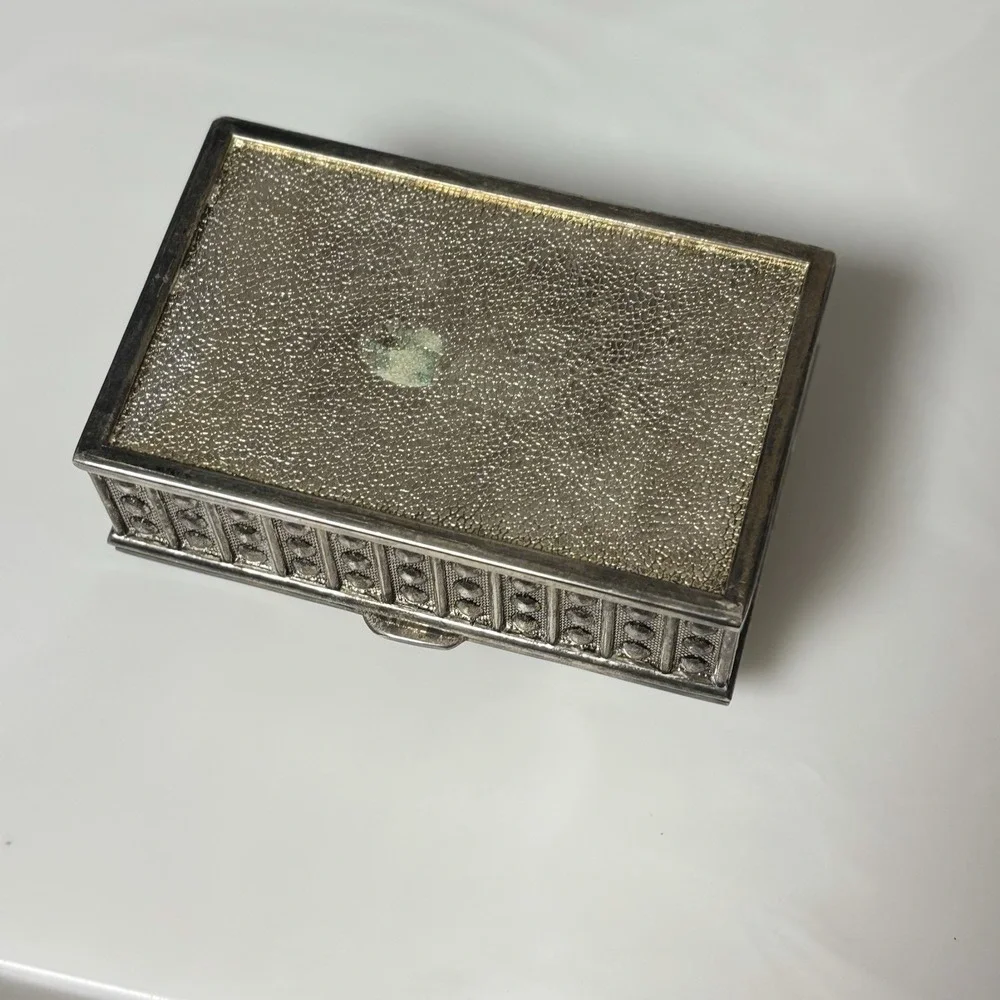 SMALL VINTAGE SILVER PLATE TRINKET OR JEWELRY TABLE CABINET BOX
